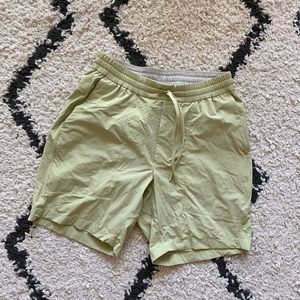 Lululemon bowline shorts 8” size M